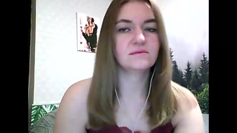 Snapshot of candyolime chatting on February 9, 11:15 pm Daisy online show from February 9, 11:15 pm