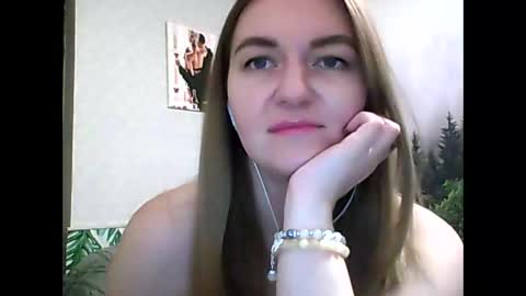 Snapshot of candyolime chatting on March 5, 9:26 pm Daisy online show from March 5, 9:26 pm