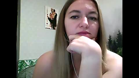 Snapshot of candyolime chatting on October 6, 9:45 pm Daisy online show from October 6, 9:45 pm