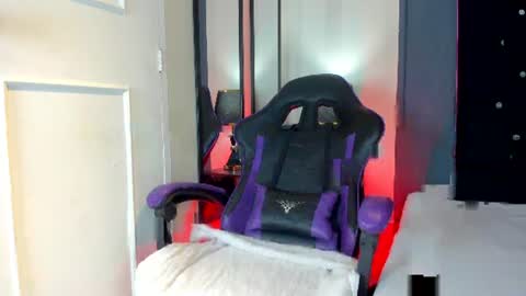 Snapshot of candyrose__ chatting on July 7, 11:47 am candyrose__ online show from July 7, 11:47 am