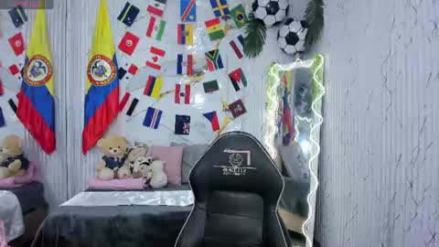 Snapshot of candyy_tay1 chatting on July 5, 11:50 am CANDYY online show from July 5, 11:50 am