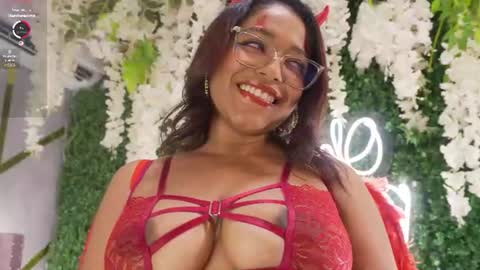 Snapshot of canela_montiel chatting on June 13, 1:31 pm canela_montiel online show from June 13, 1:31 pm