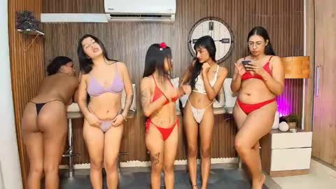 Sara online show from February 10, 11:31 pm