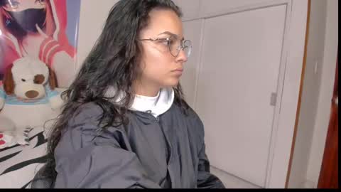 Snapshot of canelita_love221941 chatting on February 17, 7:42 pm canela online show from February 17, 7:42 pm