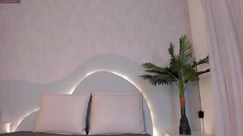 Snapshot of cannelasmith chatting on March 4, 7:53 pm cannelasmith online show from March 4, 7:53 pm