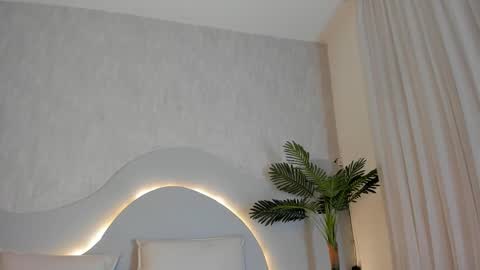 cannelasmith online show from March 10, 8:03 pm