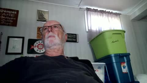 Snapshot of canon4ps4 chatting on July 25, 5:43 pm canon4ps4 online show from July 25, 5:43 pm