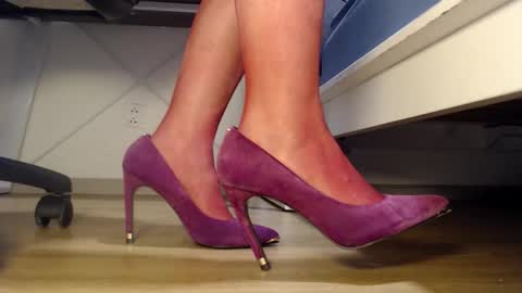 Snapshot of caolau chatting on October 4, 2:59 pm Miss Di online show from October 4, 2:59 pm