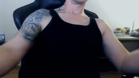 Snapshot of capoo89 chatting on December 3, 8:06 pm Chriz online show from December 3, 8:06 pm