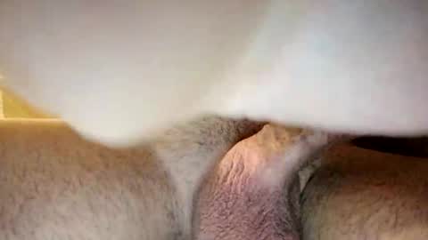 Snapshot of capri77_l46 chatting on December 14, 10:47 pm capri77_l46 online show from December 14, 10:47 pm