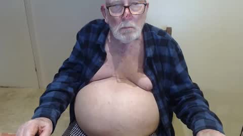 capt5105 online show from March 10, 1:12 am