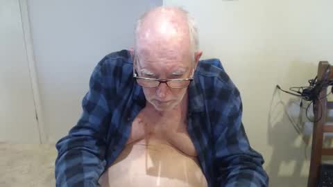 capt5105 online show from February 16, 12:51 am