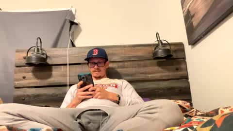 Snapshot of captaincumgun chatting on January 16, 6:46 am Captaincumgun online show from January 16, 6:46 am