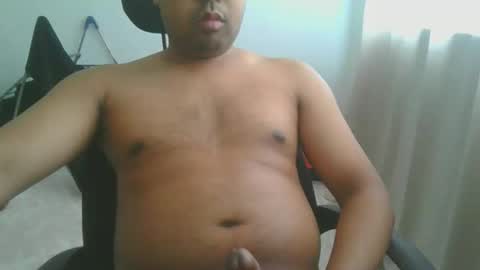 Snapshot of captainzak90 chatting on February 13, 3:35 am captainzak90 online show from February 13, 3:35 am