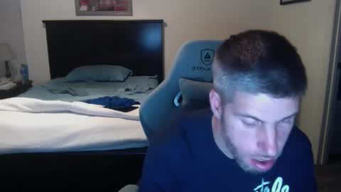 Snapshot of captmorgan30263 chatting on October 10, 2:43 am captmorgan30263 online show from October 10, 2:43 am