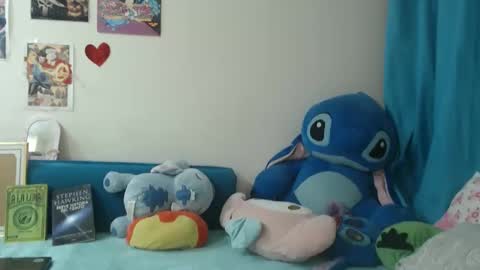 Snapshot of caramel_doll_ chatting on May 5, 11:13 pm ing online show from May 5, 11:13 pm