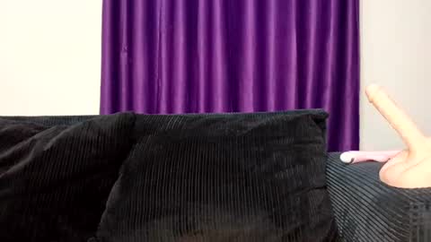 caramel_drip1 online show from July 11, 9:16 pm