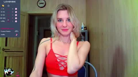 Snapshot of caramel_pie_ chatting on November 13, 8:19 pm caramel online show from November 13, 8:19 pm