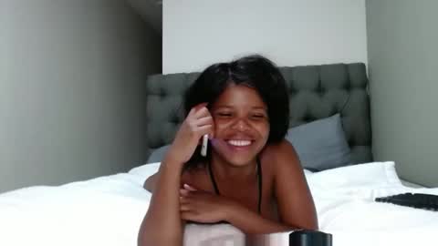 fifi online show from March 10, 9:07 pm