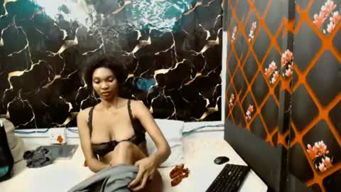 caramelminxx_ online show from July 15, 7:57 am