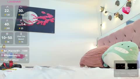 Snapshot of carameloo_06 chatting on March 7, 8:13 am carolina online show from March 7, 8:13 am