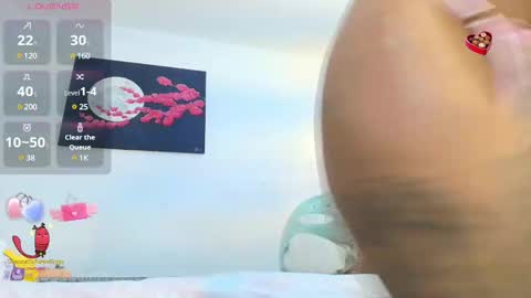 Snapshot of carameloo_06 chatting on March 11, 2:21 am carolina online show from March 11, 2:21 am