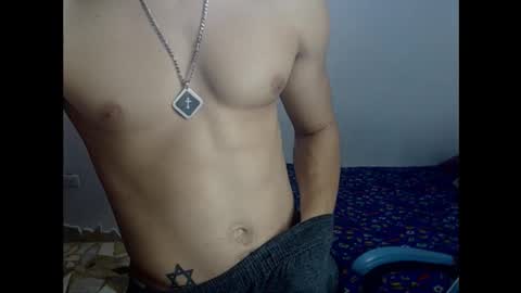 carapalida9008 online show from October 7, 12:57 pm