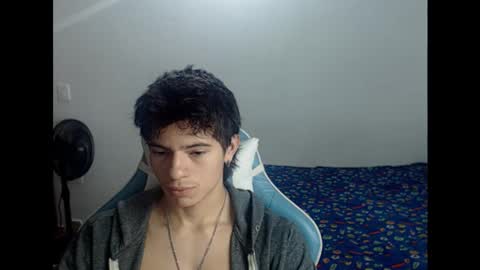 carapalida9008 online show from October 21, 4:30 pm