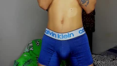 Carlos and Cristian  online show from October 29, 9:11 am