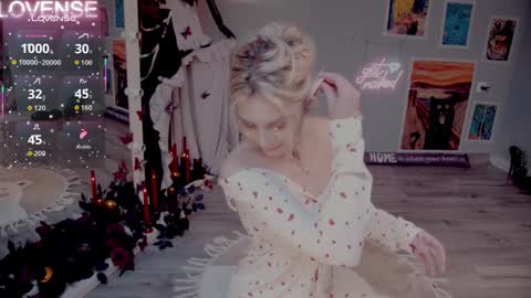 NONA    follow online show from November 8, 5:40 am