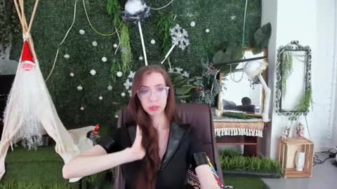 Snapshot of careyjonas chatting on February 6, 6:22 pm careyjonas online show from February 6, 6:22 pm