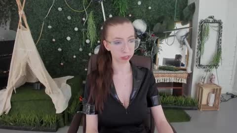 Snapshot of careyjonas chatting on February 12, 5:41 pm careyjonas online show from February 12, 5:41 pm