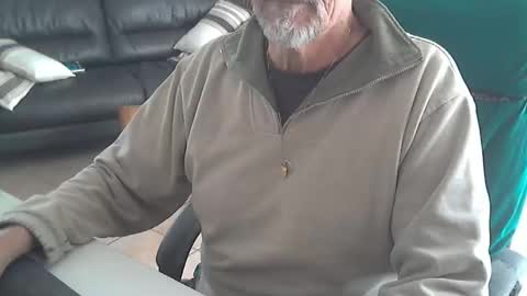 Snapshot of cargo69 chatting on February 8, 12:19 pm cargo69 online show from February 8, 12:19 pm