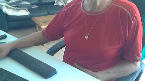 Snapshot of cargo69 chatting on April 6, 10:27 am cargo69 online show from April 6, 10:27 am