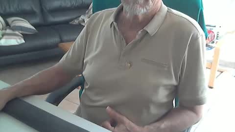 Snapshot of cargo69 chatting on May 2, 3:39 pm cargo69 online show from May 2, 3:39 pm