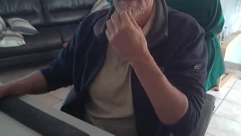 Snapshot of cargo69 chatting on May 3, 10:43 am cargo69 online show from May 3, 10:43 am