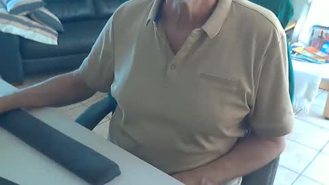 Snapshot of cargo69 chatting on May 9, 10:31 am cargo69 online show from May 9, 10:31 am