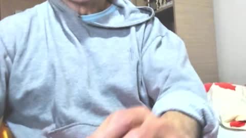 Laz online show from November 22, 5:12 pm