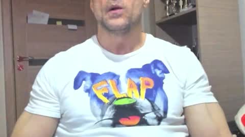 Laz online show from February 1, 9:52 am