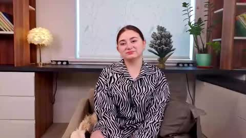 Snapshot of carinashiring chatting on December 21, 5:36 am Charlotte online show from December 21, 5:36 am