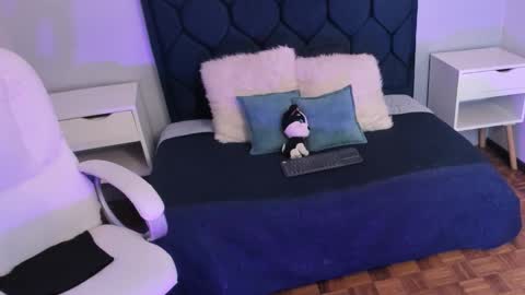 Snapshot of carinasommers chatting on November 1, 10:45 pm CARINA online show from November 1, 10:45 pm