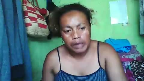 carinesexy69 online show from December 2, 9:45 am