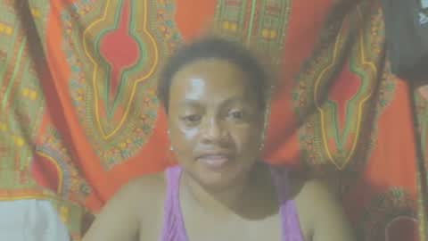 carinesexy69 online show from December 5, 9:28 pm