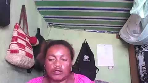 carinesexy69 online show from December 7, 11:29 am