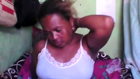 carinesexy69 online show from December 12, 10:13 am
