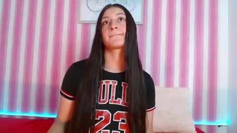 Snapshot of carito_pink chatting on August 4, 1:36 pm carito online show from August 4, 1:36 pm