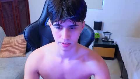 carl_dixon online show from October 14, 7:03 pm