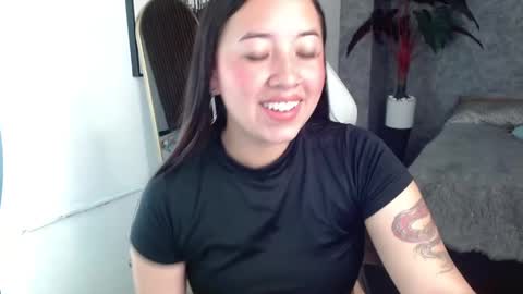 Snapshot of carla_parissii chatting on March 3, 1:09 pm Carla online show from March 3, 1:09 pm