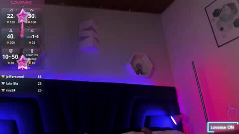 carla online show from December 1, 11:04 am