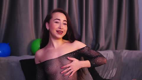 CarlaGavin online show from December 3, 8:16 am